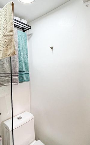 Apartamento à venda com 79m², 3 quartos e 1 vaga Apartamento à venda com 79m², 3 quartos e 1 vagaBanheiro da Suíte
