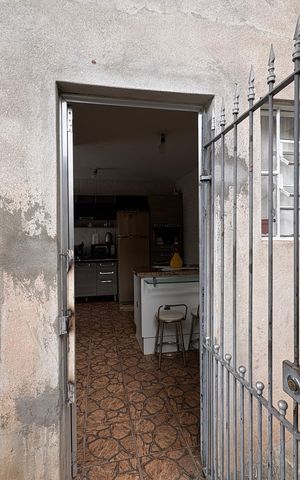 Casa para alugar com 500m², 6 quartos e 3 vagas Casa para alugar com 500m², 6 quartos e 3 vagasCasa 3- Área de serviço