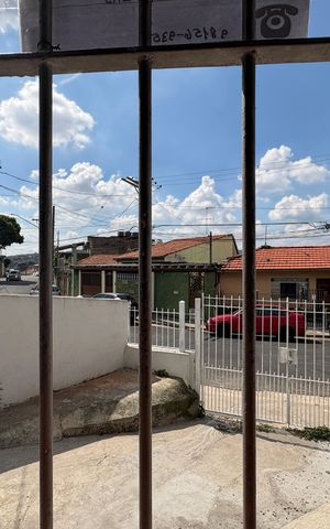 Casa para alugar com 500m², 6 quartos e 3 vagas Casa para alugar com 500m², 6 quartos e 3 vagasCasa 1- Vista do Quarto