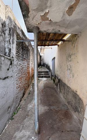 Casa para alugar com 500m², 6 quartos e 3 vagas Casa para alugar com 500m², 6 quartos e 3 vagasCasa 1- Área de serviço