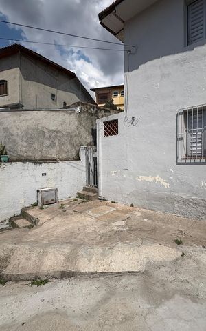 Casa para alugar com 500m², 6 quartos e 3 vagas Casa para alugar com 500m², 6 quartos e 3 vagasCasa 1- Garagem