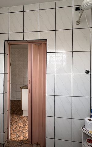 Casa para alugar com 500m², 6 quartos e 3 vagas Casa para alugar com 500m², 6 quartos e 3 vagasCasa 3- Banheiro