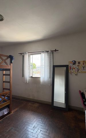 Casa para alugar com 500m², 6 quartos e 3 vagas Casa para alugar com 500m², 6 quartos e 3 vagasCasa 2 - Quarto 1