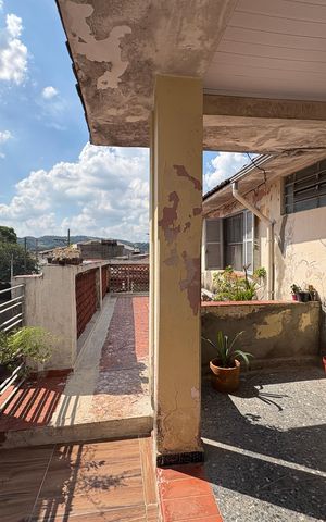 Casa para alugar com 500m², 6 quartos e 3 vagas Casa para alugar com 500m², 6 quartos e 3 vagasCasa 2 - Quintal