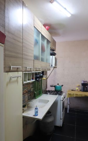 Apartamento à venda com 42m², 2 quartos e 1 vagaCozinha e Área de Serviço