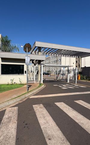 Apartamento para alugar com 43m², 2 quartos e 1 vagaFachada