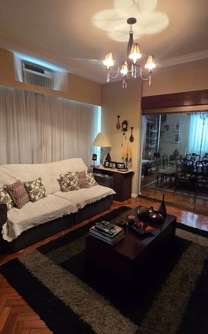 Apartamento à venda com 130m², 3 quartos e 1 vaga Apartamento à venda com 130m², 3 quartos e 1 vagaSala