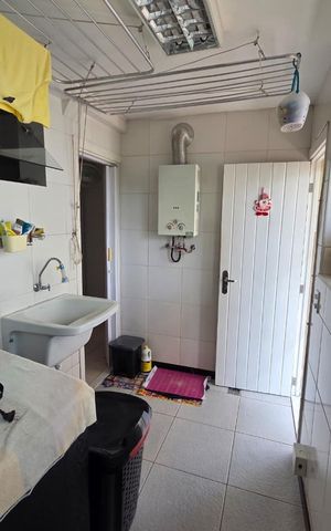 Apartamento à venda com 130m², 3 quartos e 1 vaga Apartamento à venda com 130m², 3 quartos e 1 vagaÁrea de serviço