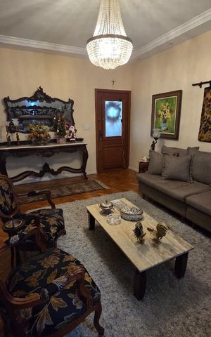 Apartamento à venda com 130m², 3 quartos e 1 vaga Apartamento à venda com 130m², 3 quartos e 1 vagaSala