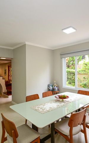 Casa de condomínio para alugar com 300m², 3 quartos e 4 vagasCozinha