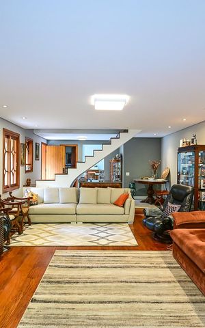 Casa de condomínio para alugar com 300m², 3 quartos e 4 vagasSala
