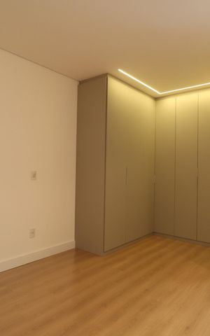 Casa de condomínio para alugar com 312m², 3 quartos e 4 vagasQuarto 1 - Suíte