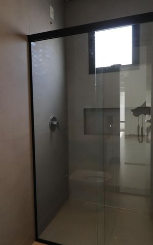 Casa de condomínio para alugar com 312m², 3 quartos e 4 vagasBanheiro Social