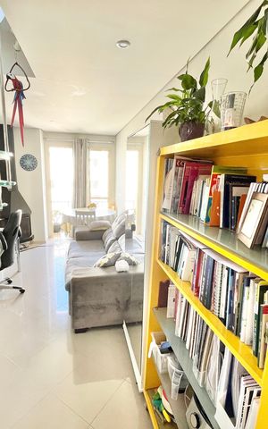 Apartamento à venda com 49m², 2 quartos e 1 vaga Apartamento à venda com 49m², 2 quartos e 1 vagaSala