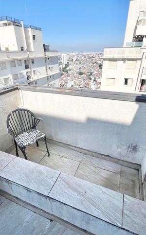 Apartamento à venda com 49m², 2 quartos e 1 vaga Apartamento à venda com 49m², 2 quartos e 1 vagaVaranda da Sala 2