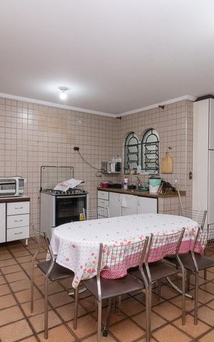 Casa à venda com 399m², 4 quartos e 2 vagasCozinha 1