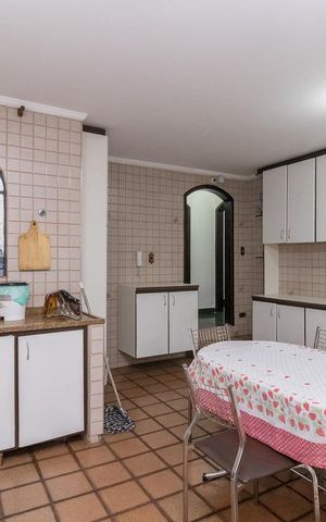 Casa à venda com 399m², 4 quartos e 2 vagasCozinha 1