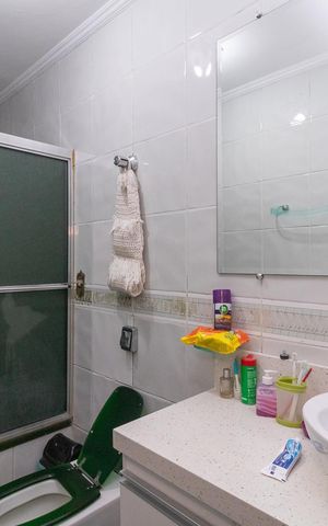 Casa à venda com 399m², 4 quartos e 2 vagasBanheiro do Quarto 1 - Suíte