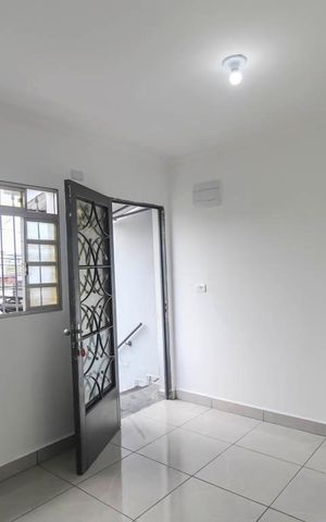 Casa para alugar com 48m², 1 quarto e sem vaga