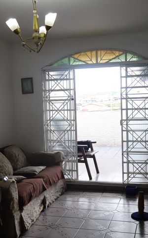 Casa para alugar com 210m², 2 quartos e 3 vagasSala