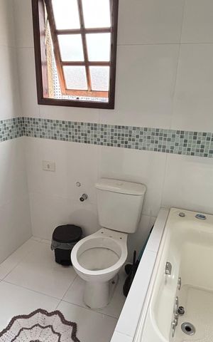 Casa à venda com 300m², 4 quartos e 5 vagas