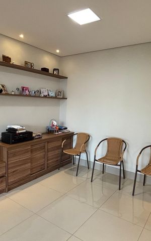 Casa à venda com 300m², 4 quartos e 5 vagas