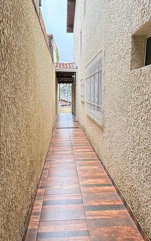 Casa à venda com 300m², 4 quartos e 5 vagas