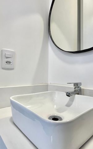 Apartamento à venda com 40m², 2 quartos e sem vaga Apartamento à venda com 40m², 2 quartos e sem vagaBanheiro Social