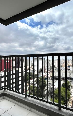 Apartamento à venda com 40m², 2 quartos e sem vaga Apartamento à venda com 40m², 2 quartos e sem vagaVaranda