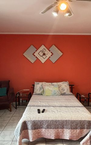 Casa à venda com 393m², 3 quartos e 2 vagas Casa à venda com 393m², 3 quartos e 2 vagasSuite