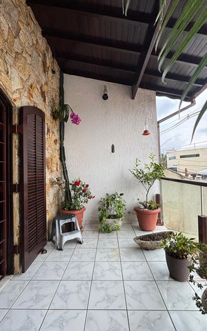 Casa à venda com 393m², 3 quartos e 2 vagas Casa à venda com 393m², 3 quartos e 2 vagasSuite Varanda