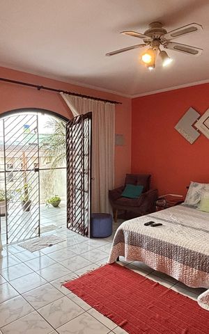 Casa à venda com 393m², 3 quartos e 2 vagas Casa à venda com 393m², 3 quartos e 2 vagasSuite