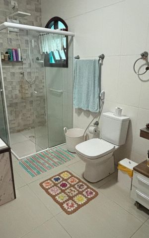 Casa à venda com 393m², 3 quartos e 2 vagas Casa à venda com 393m², 3 quartos e 2 vagasBanheiro da Suíte