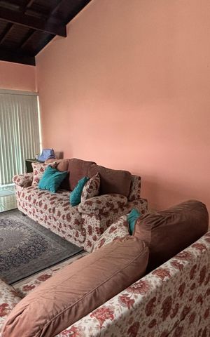 Casa à venda com 393m², 3 quartos e 2 vagas Casa à venda com 393m², 3 quartos e 2 vagasSótão - Sala Tv
