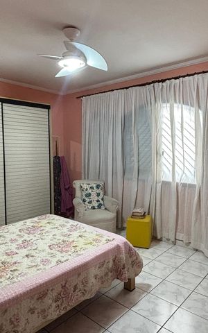 Casa à venda com 393m², 3 quartos e 2 vagas Casa à venda com 393m², 3 quartos e 2 vagasQuarto 2