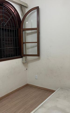 Casa para alugar com 700m², 5 quartos e 2 vagas