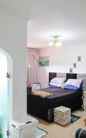 Casa à venda com 254m², 2 quartos e 4 vagasSuíte 2