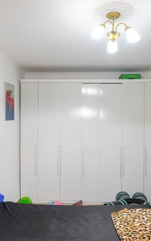 Casa à venda com 254m², 2 quartos e 4 vagasSuíte 2