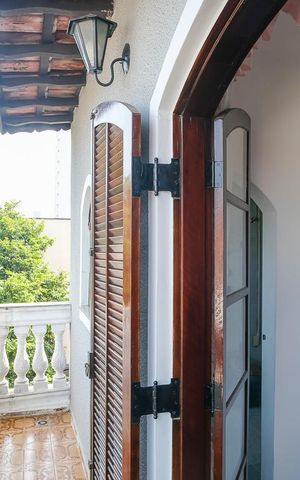 Casa à venda com 254m², 2 quartos e 4 vagasVaranda da suíte 1