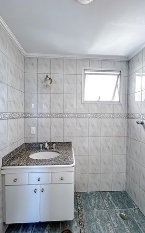 Apartamento à venda com 71m², 3 quartos e 2 vagasBanheiro