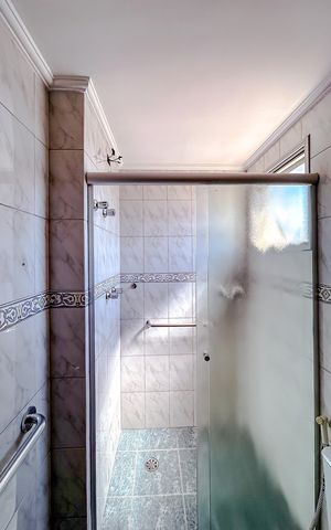 Apartamento à venda com 71m², 3 quartos e 2 vagasBanheiro da Suíte