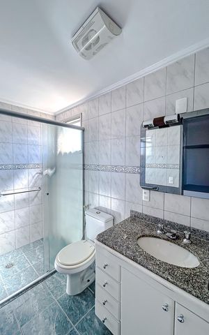 Apartamento à venda com 71m², 3 quartos e 2 vagasBanheiro da Suíte