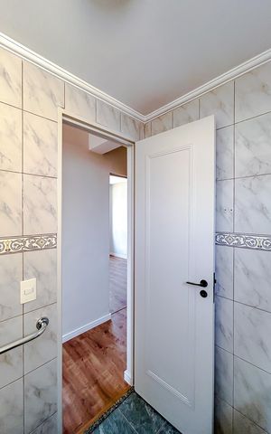 Apartamento à venda com 71m², 3 quartos e 2 vagasBanheiro