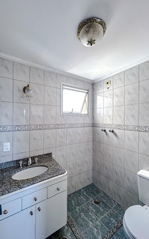 Apartamento à venda com 71m², 3 quartos e 2 vagasBanheiro