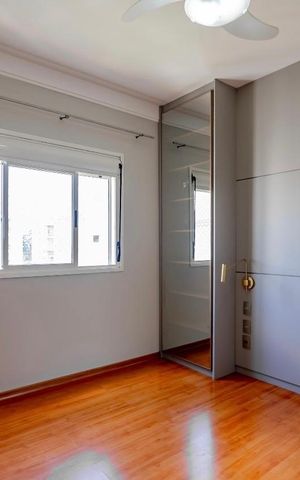 Apartamento para alugar com 139m², 3 quartos e 3 vagas Apartamento para alugar com 139m², 3 quartos e 3 vagasQuarto