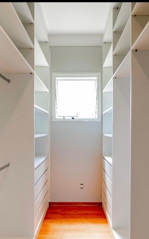 Apartamento para alugar com 139m², 3 quartos e 3 vagas Apartamento para alugar com 139m², 3 quartos e 3 vagasCloset