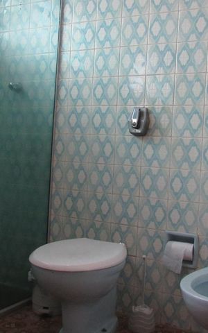 Casa para alugar com 270m², 4 quartos e 3 vagasBanheiro 4
