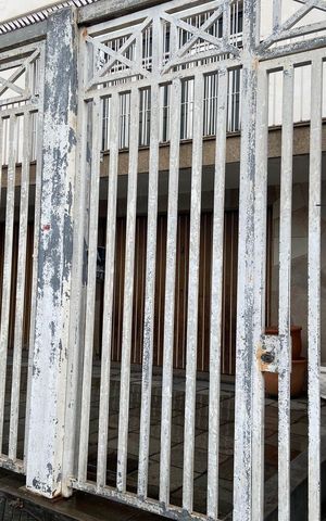 Casa para alugar com 270m², 4 quartos e 3 vagas Casa para alugar com 270m², 4 quartos e 3 vagasFachada