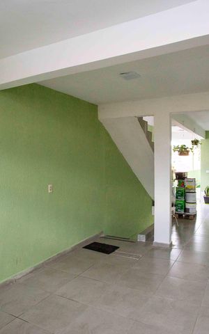Casa à venda com 177m², 6 quartos e 3 vagasGaragem