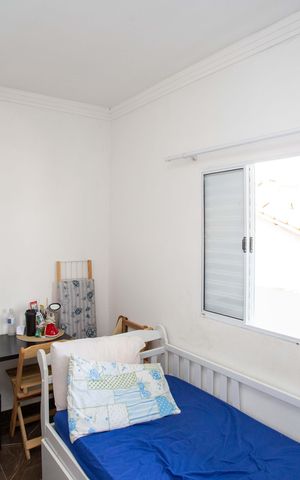 Casa à venda com 177m², 6 quartos e 3 vagasQuarto 2 Casa 3